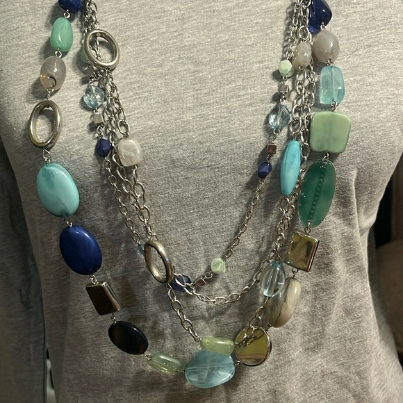 New York and Co. Statement Necklace - Picture 2 of 8